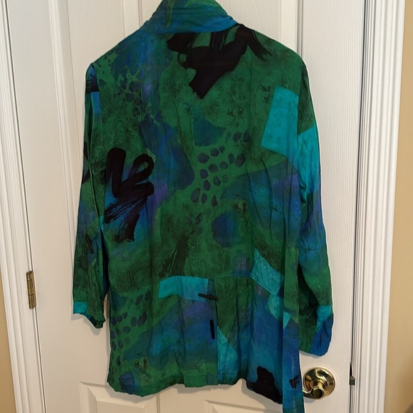 Ali Miles 80% rayon 20% nylon button-down top - Picture 5 of 10